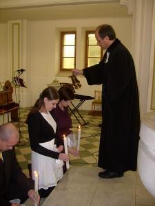 Květná neděle 1.4.2012, 5 lidí vstoupilo do sboru, 3 byli pokřtěni